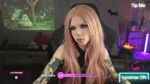 Live thumbnail for kerry_kirk