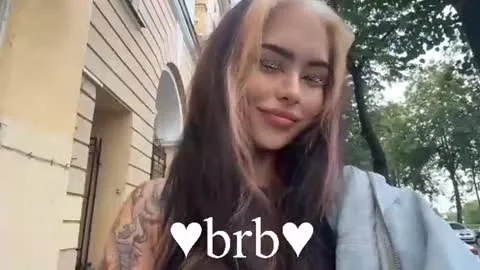 Live thumbnail for kim_brownie