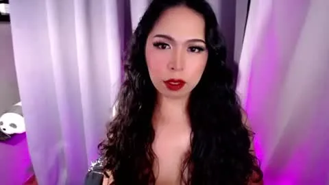 Live thumbnail for lala_lunaa