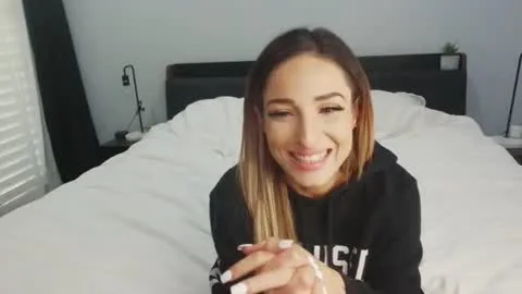 Live thumbnail for leeceeluxe