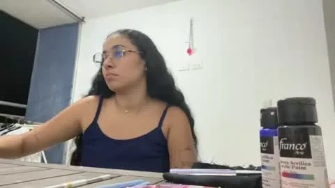 Live thumbnail for liahrommie
