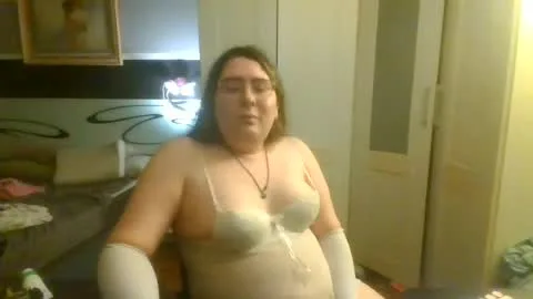 Live thumbnail for lilsuccubusvicky
