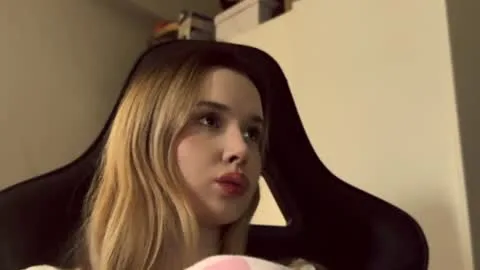Photo of lolywowowo