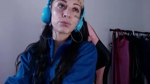 Live thumbnail for lusstcruella