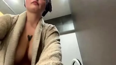 Live thumbnail for maryannaborland
