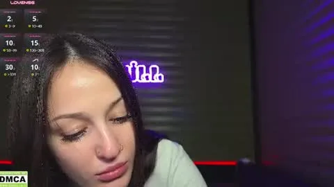 Live thumbnail for meowluv