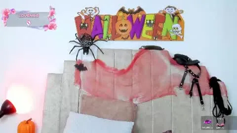 Live thumbnail for mia_collins_21