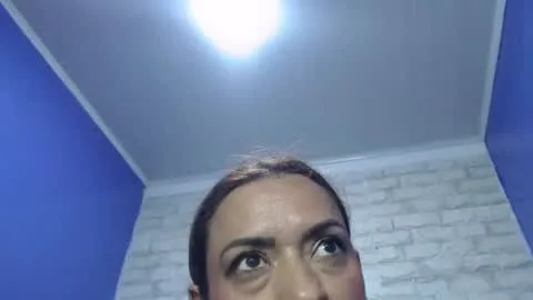 Photo of milf_hugeboobs