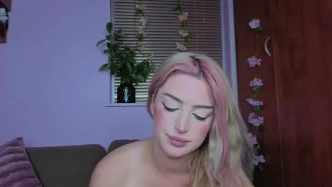 Live thumbnail for mishymoon
