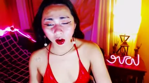 Live thumbnail for missdivinefox