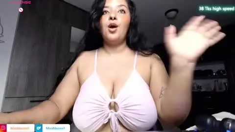 Live thumbnail for missmoonn
