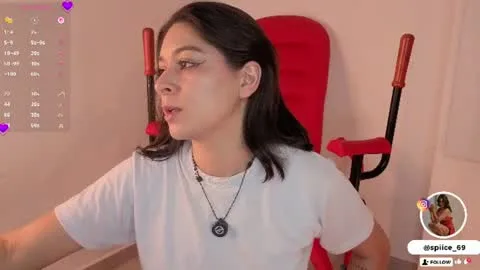 Live thumbnail for natalia_andrea_2804