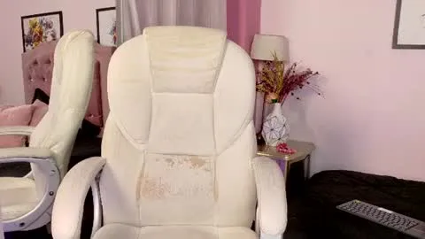 Live thumbnail for nataliaagomez_