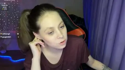 Live thumbnail for natural_babe666