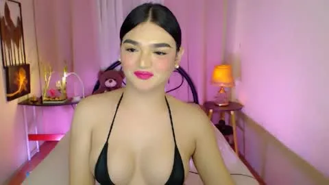 princesshugecumontop live act