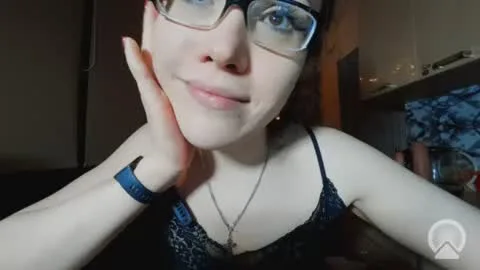 Live thumbnail for rachelsav