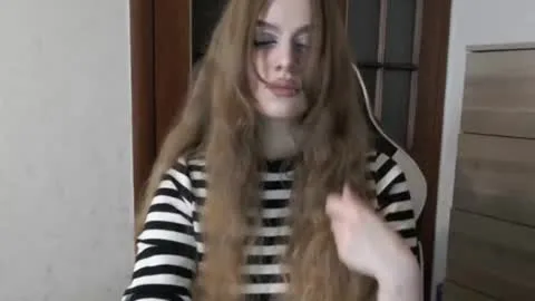 Live thumbnail for redhead_rabbit