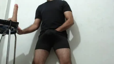 Live thumbnail for ridingdildotocum