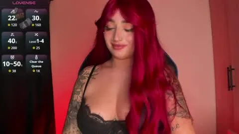 Live thumbnail for scarlett_collins_