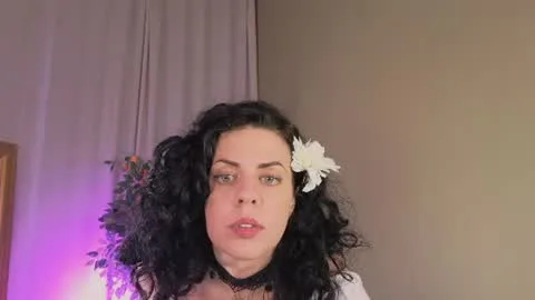 Live thumbnail for scarletttesecret
