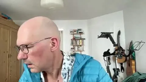 Live thumbnail for seethebigpicture