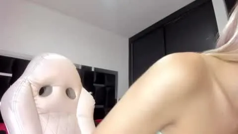 Live thumbnail for sexy_athenats