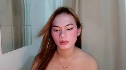 Live thumbnail for sexy_ella05