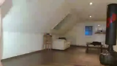 Live thumbnail for sexynudepopo