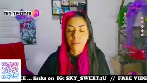 Live thumbnail for skylady05