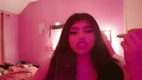 Live thumbnail for sluttylatina_