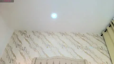 sofi_delight live act