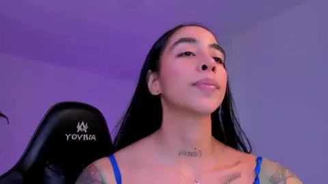 Live thumbnail for sophierooy
