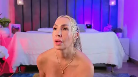 Live thumbnail for sophimariin