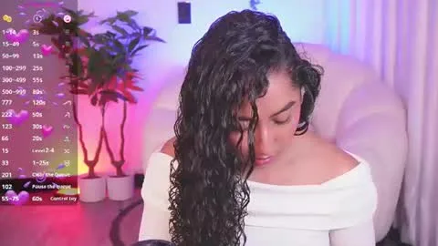 Live thumbnail for soyjuliana19