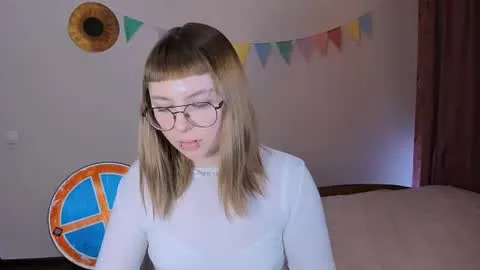 Live thumbnail for susiemilkis