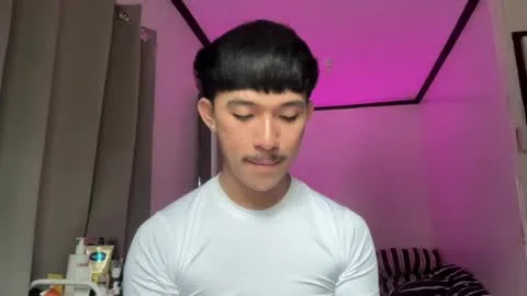 Live thumbnail for sweetguy102103