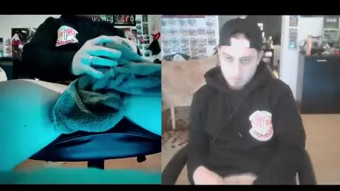 Live thumbnail for theshowercock