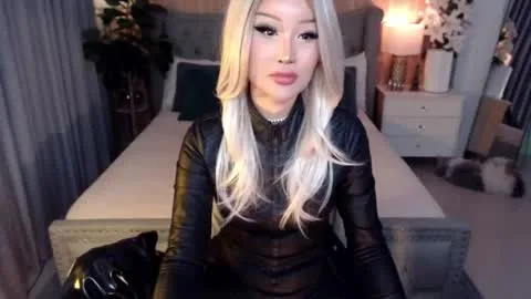 Live thumbnail for theunmarriedwife
