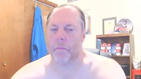 Live thumbnail for thickcock4u1105