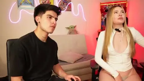 Live thumbnail for tommy_and_sophie