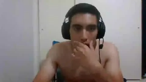Live thumbnail for tony_cum