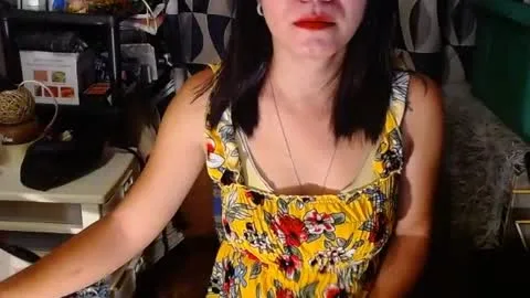 Live thumbnail for tsabsolutelyselfsucker
