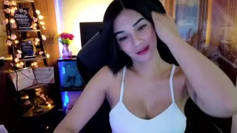 Live thumbnail for urasiandreamgirlxxx