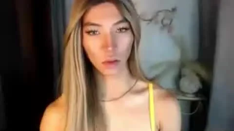Live thumbnail for urasianfairypirncessxx