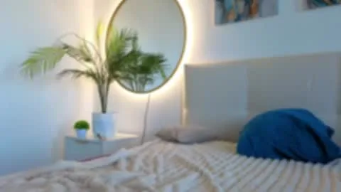 Live thumbnail for velavee