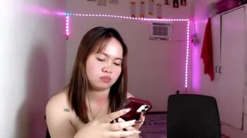 Live thumbnail for vivienelover