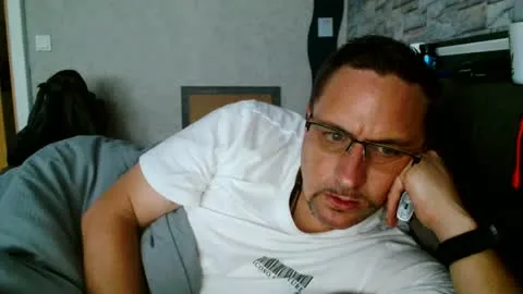 Live thumbnail for wirzwei8883