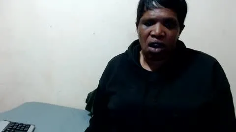 Photo of yummytittsxx